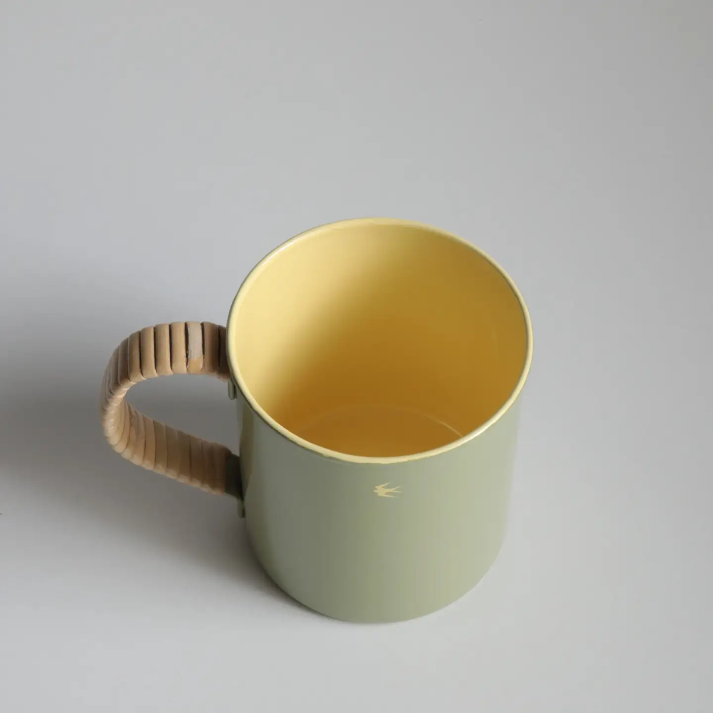 グローカルスタンダードプロダクツ TSUBAME RATTAN / Mug / Lサイズ / オリーブ