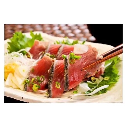 N114　一本釣り藁焼き戻り鰹たたき１Ｋｇ（藻塩入り）