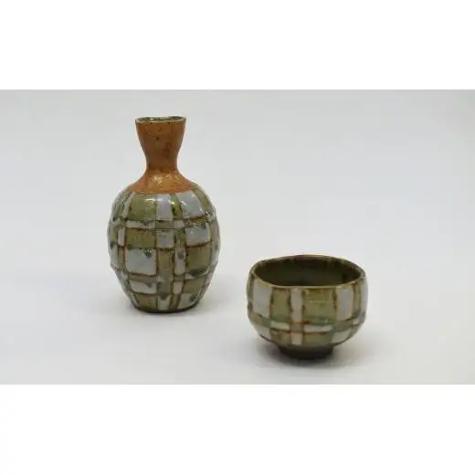 釉彩晩酌セット 和食器 徳利 お猪口 2個 小角皿 1枚 陶芸品《受注制作》銚子 お猪口 晩酌 日本酒 おすすめ おしゃれ モダン 陶芸 手作り 食器 陶器 陶芸作家