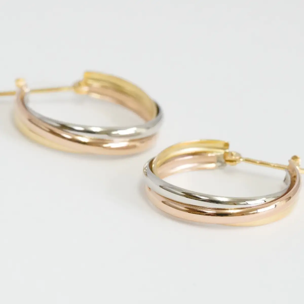 K18YG/K18PG/PT トリニティピアス-18mm 130444 SWAE051-b