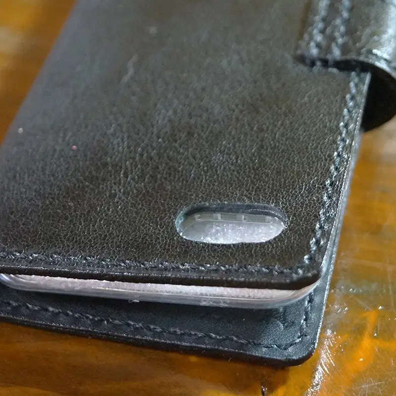 本革製手帳型iPhoneカバー iPhone12mini用 ＜グリーン＞ 国産牛ヌメ革 ハンドメイド スマホ 手帳型 カバー iPhone iPhone12mini 本革 レザー 革製 グリーン F6L-1478