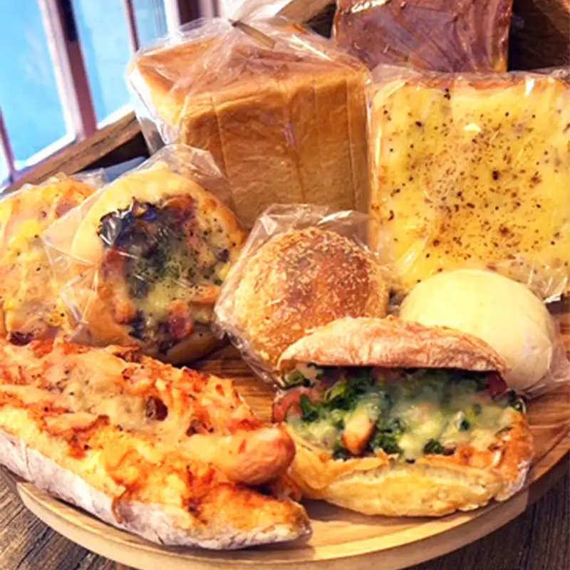 【定期便・全6回】総菜パン詰め合わせ 定期便×6回 福袋 詰め合わせ 朝食 昼食 モーニング ランチ 冷凍保存 ギフト 贈り物 プレゼント 山口県 山陽小野田市  F6L-1427
