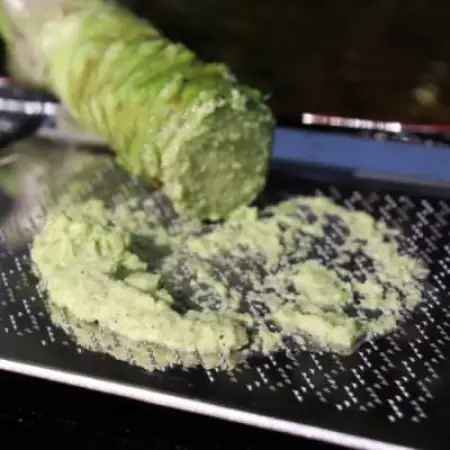 【生産者直送】宮守特産わさび(生) 真妻 200g(3～4本) 岩手県 遠野市 達曽部 薬味 葵食品【配送不可地域：離島】【1332050】