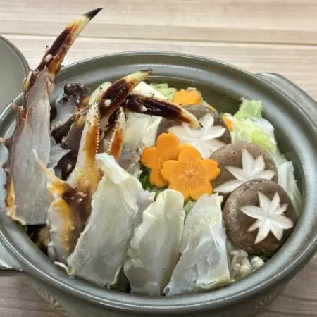 【訳あり】【数量限定】蒸し蟹・鍋用  生冷凍たらば蟹 ダキアーム半割  1kg×2袋 　カット済み【配送不可地域：離島】【1750913】
