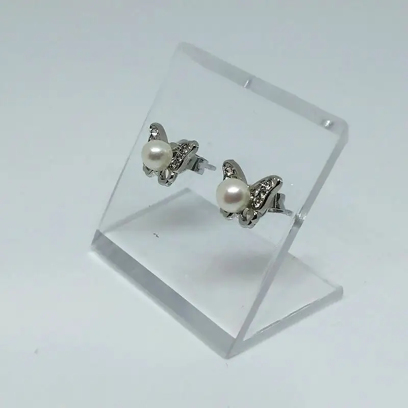 2202 真珠ピアス・バタフライ（淡水本真珠・ボタン） 贈り物 かわいい アクセサリー カジュアル オシャレ クリスマスプレゼント 蝶々