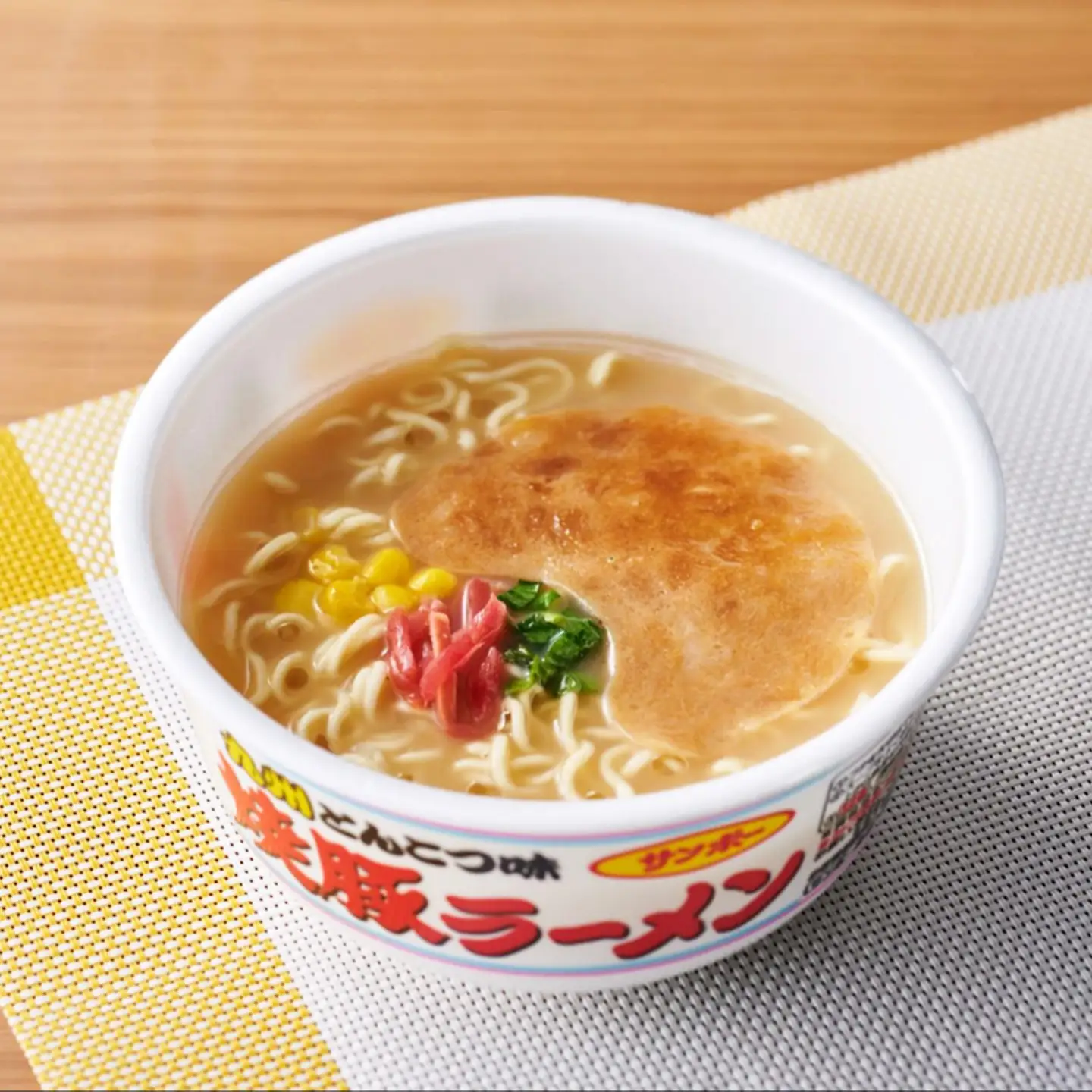 「焼豚ラーメン」・「井手ちゃんぽん」各1ケース(計24個) K001091
