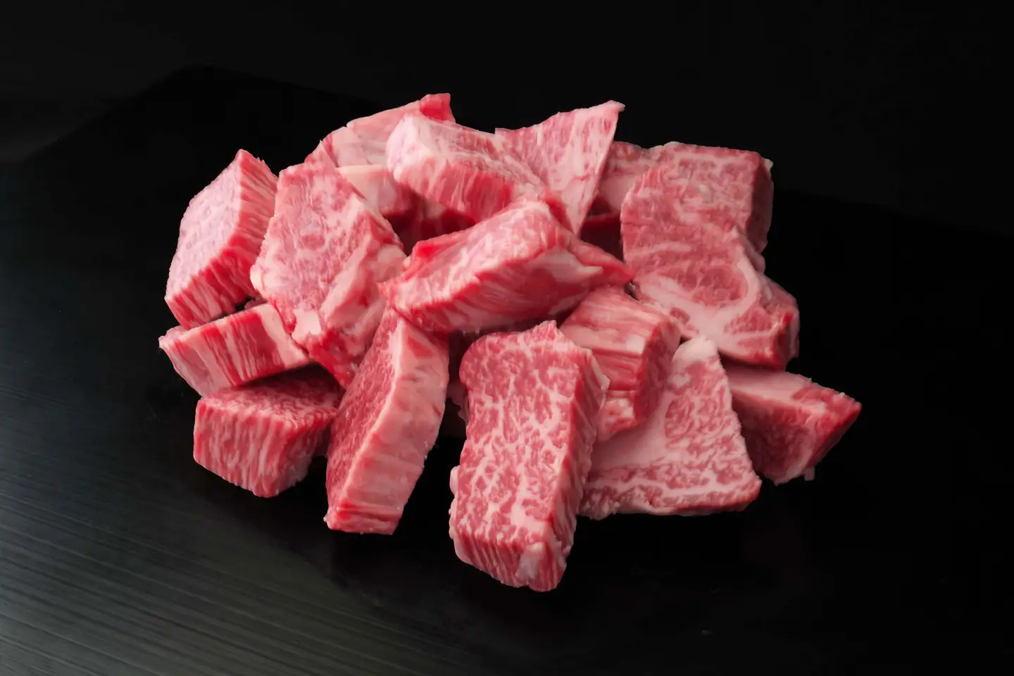 【訳あり】佐賀牛ヒレ不揃いサイコロステーキ600g 192-J1557