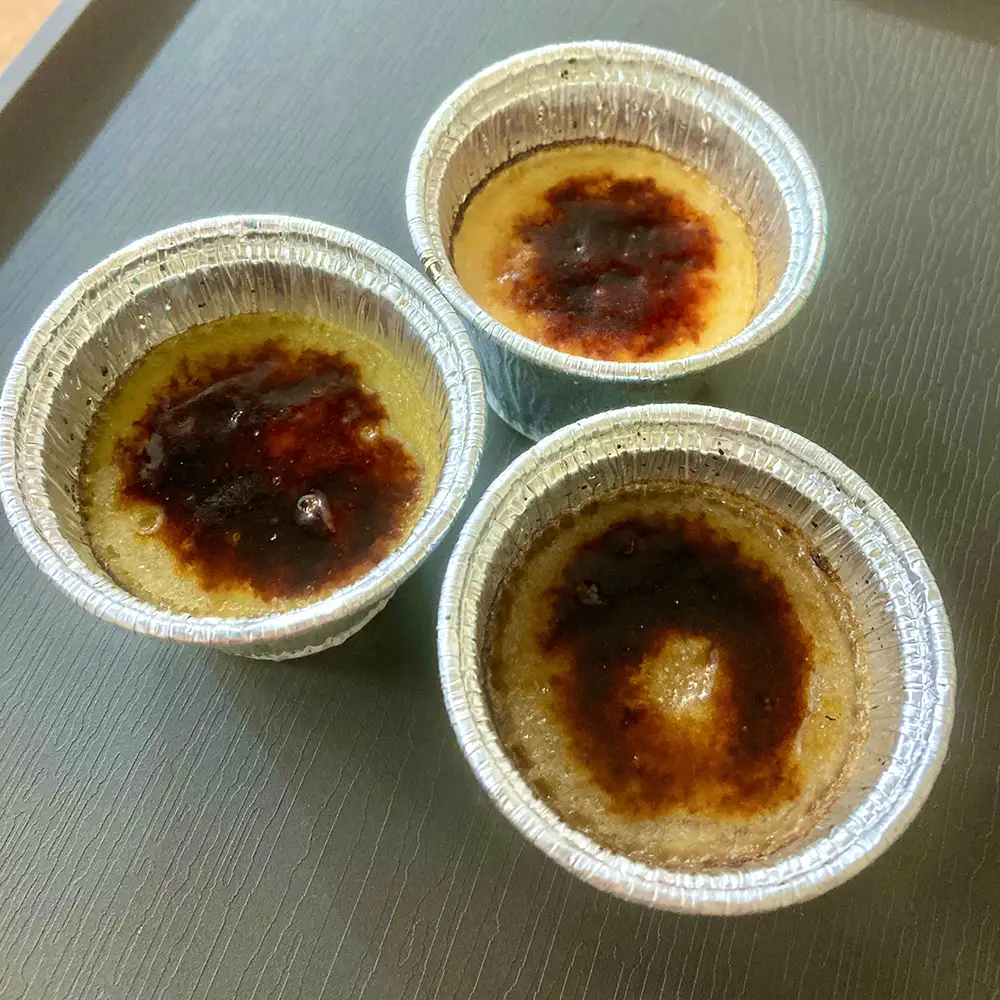 10-54 濃厚クレームブリュレ3種セット8個入（バニラ・ピスタチオ・ほうじ茶） | スイーツ デザート カスタード カラメル お菓子 洋菓子 クリーム 濃厚 焦がし クリームブリュレ 冷凍 アイス プリン ギフト ご褒美