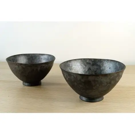 有田焼 黒サビ絞り(大小ペア) 夫婦茶碗【三光堂】茶碗 ちゃわん 夫婦茶碗 ご飯茶碗 おしゃれ 黒 和モダン 結婚祝い ギフト A22-117