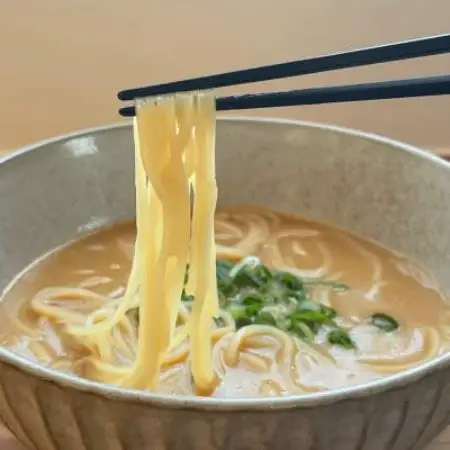 【米粉の玄米麺】(スープ付)2食入×5袋　味噌ラーメン 半生　特別栽培『コシヒカリ』使用【配送不可地域：離島】【1746614】