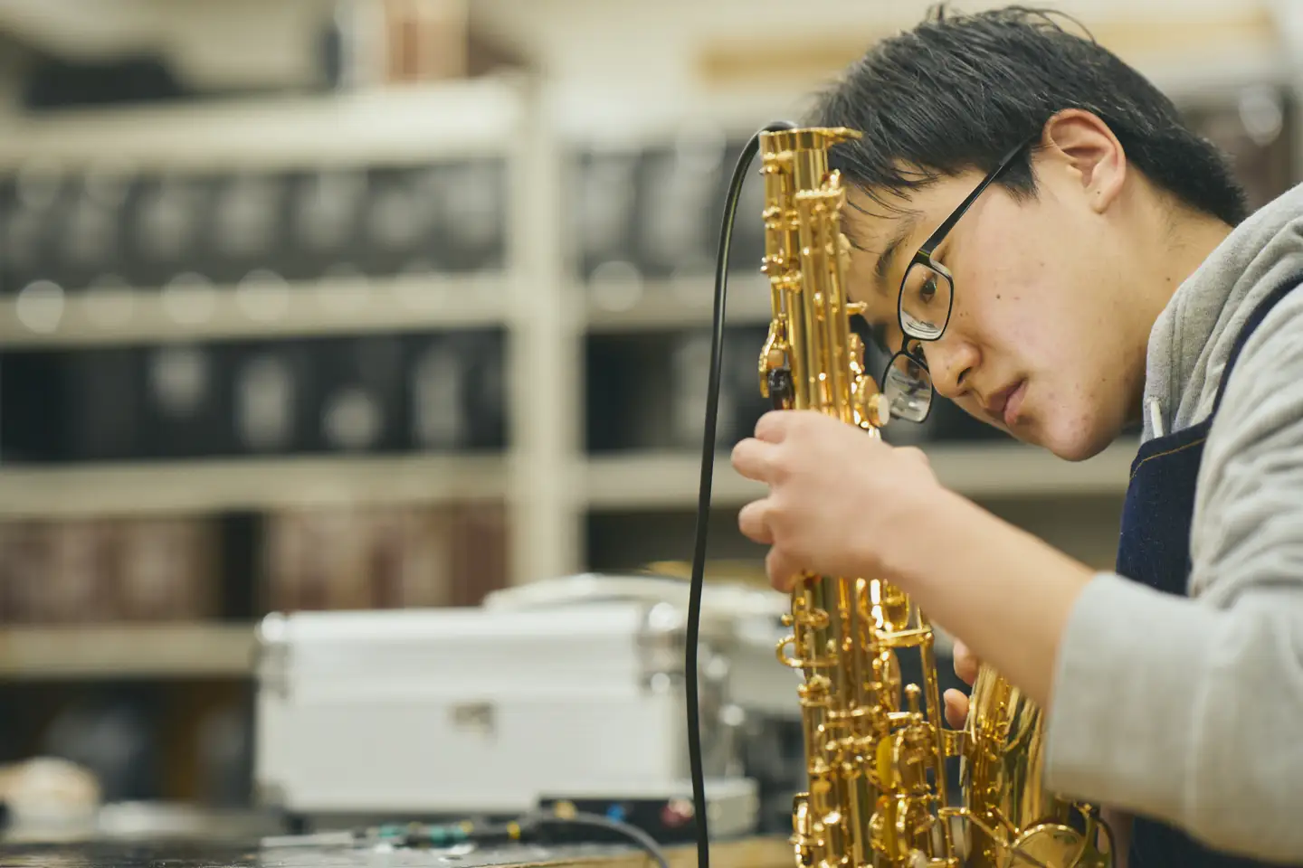【事前打合せ必須】楽器修繕技術マスターになれる！国立音楽院でお好きな楽器の修理・製作を学べる体験 [管楽器全般・ヴァイオリン・ギター・ベース・ドラムの中から1つ選べる] 体験 音楽 楽器 修理 制作 リペアラー スクール 国立音楽院 東京都 世田谷区_0111-002-se7