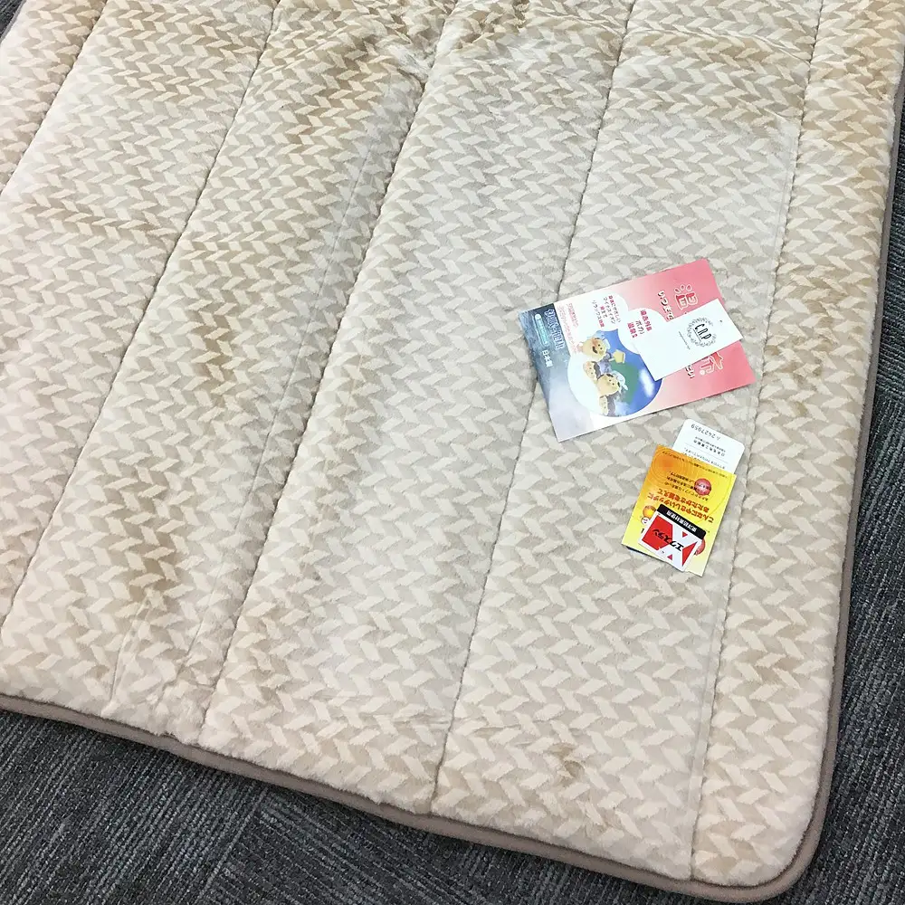 C.R.P加工 クロスマイヤー 敷パッド ダブルサイズ ベージュ 1枚 31508柄｜温泉毛布 防寒 寒さ対策 節電対策 快眠 洗濯可能