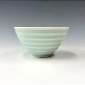 有田焼 青白磁線彫碗 お茶碗【中仙窯・中尾純作】作家 作家もの 中尾純 白磁 伝統工芸 器 うつわ 和食器 皿 A20-670