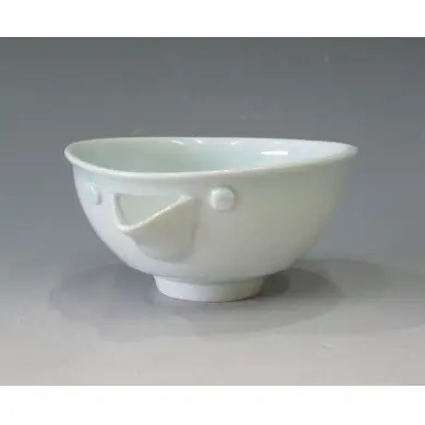 日展会友 照井一玄作 有田焼 白磁 片口 ペンギン【岳窯】食器 器 うつわ 片口 酒器 注器 小鉢 小丼 かわいい 作家 作家もの 照井一玄 A20-674