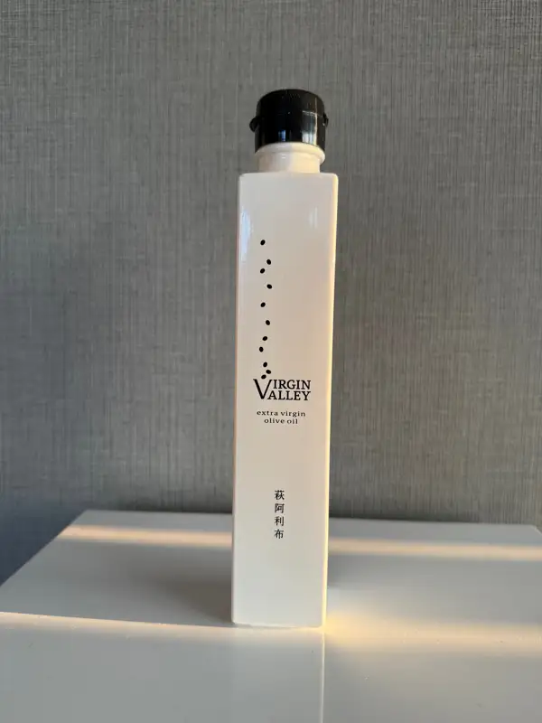 萩平蕨台 Virgin Valley 産　手摘み高級オリーブオイル　雲海　初搾り