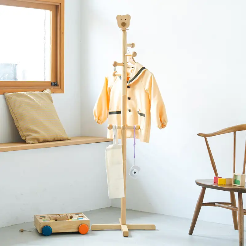 キッズハンガー 子供用 ポールハンガー 天然木 くま 高さ93.5cm 家具 インテリア 子供部屋 洋服掛け 衣類収納 帽子掛け 子ども こども お片付け 木製 ナチュラル 低め 省スペース かわいい おしゃれ 北欧 組立品 兵庫県 姫路市