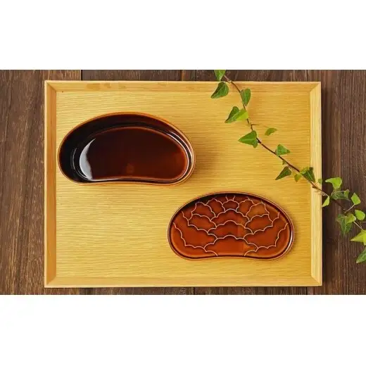 有田焼 飴釉 繭型蓋物 小【ARITAYAKI-STORE】食器 ハレの日 めでたい おもてなし おせち 高級食器 陶箱 ek068