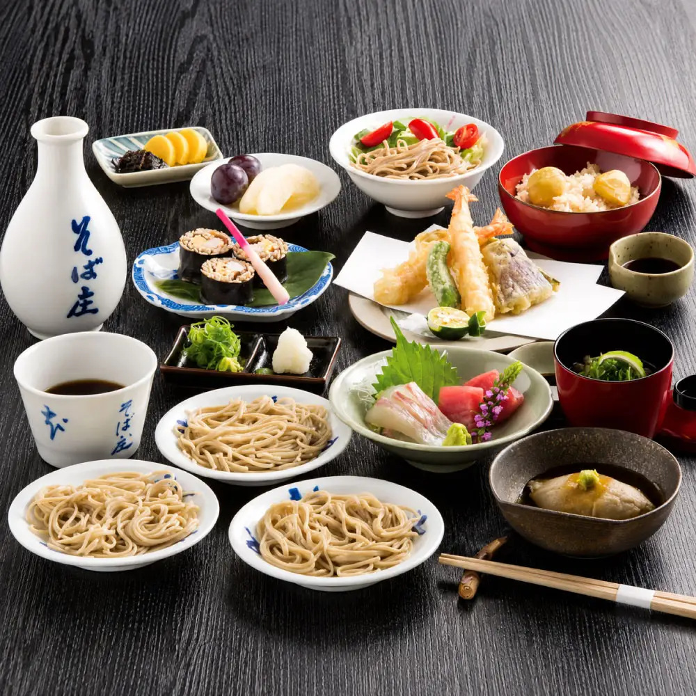 【平日ランチ限定】日本料理で修業した職人が提供する そば会席 4名様 チケット  そば庄【年末年始、GW、お盆など連休期間・11月はご利用不可】