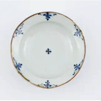 有田焼 三方押なぶり小鉢 錆李朝リーヴス【まるぶん】食器 器 うつわ 皿 伝統技法 染付 フチサビ レトロ おしゃれ aw141