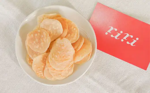 カムカムおこめチップス（しお） チャック付袋タイプ 計6個 お菓子 菓子 スナック菓子