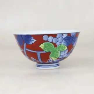 有田焼 染錦ぶどう 赤 茶碗【大慶】 ちゃわん 器 うつわ ごはん 手描き ci074
