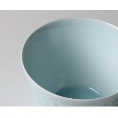 有田焼 青磁波彫 蕎麦猪口【佳秀窯 西山正作 】猪口 食器 器 うつわ そばちょこ ろくろ 伝統工芸 bs030