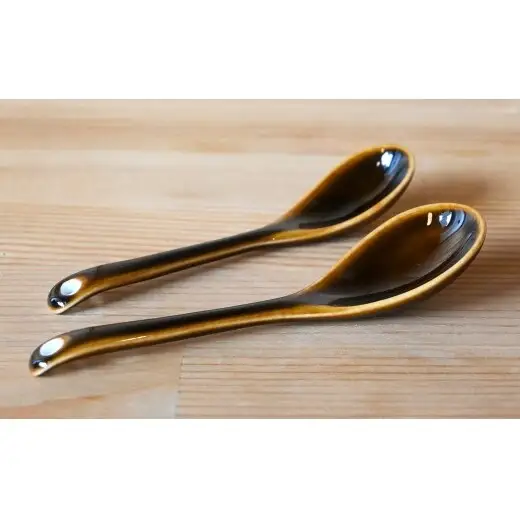 有田焼 洋食でも使いやすい！磁器製 ブラウンスプーン（大 / 小） セット【徳永陶磁器】  有田焼 磁器製 ブラウン スプーン スープ カレー 大活躍 ギフト プレゼント セット cp053