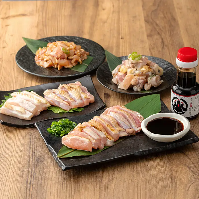 【お歳暮】鹿児島県産 地鶏 とりさし ４種食べ比べ 400g（100g×４種) と 特製 さしみ 醤油 1本(110ml)セット【00-115-06-R8OS】