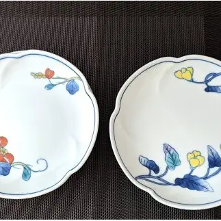 有田焼 華山窯 黄花＆紅花 銘々皿 各1枚 2枚セット【東洋セラミックス】 食器 器 皿 取皿 小皿 2枚 セット 赤 黄 au044
