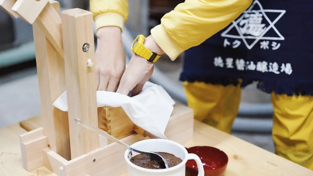 【10月1日受付開始】 醤油蔵見学とマイ醤油づくり みたらし団子付き