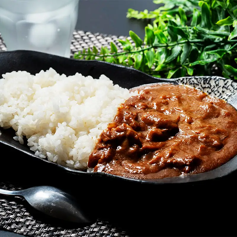 【定期便・全3回】赤城牛ビーフカレー食べ比べ3種計24個（8個×3回） カレー レトルト 牛肉 銘柄牛 赤城牛 長期保存  F4H-0848