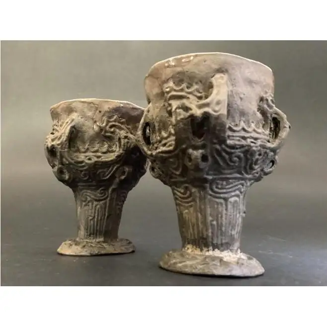 縄文・火焔型土器のフリーカップ　2個セット　8cm×11cm　213ｇ 陶芸品 食器 カップ セット 新潟市
