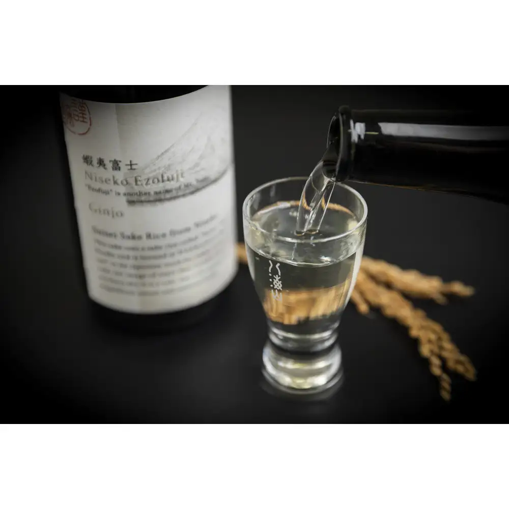 越後の名酒「八海山」 吟醸 ニセコ蝦夷富士【四合瓶720ml×6本】
