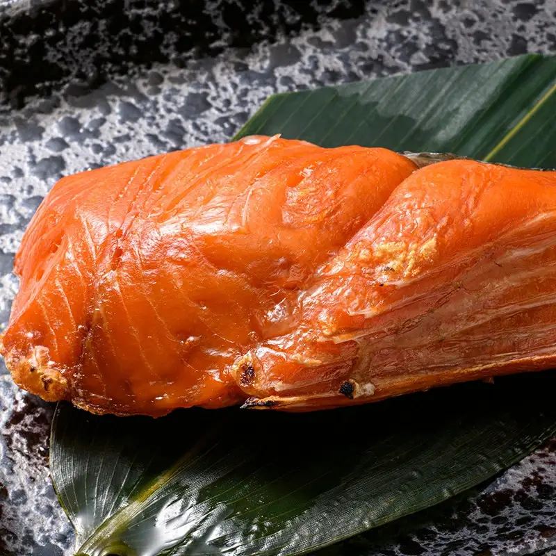 甘塩紅鮭 2切 × 3袋 計6切 紅鮭 鮭 天然紅鮭 天然 さけ サケ シャケ 魚介 魚介類 魚 魚類 切り身 甘塩 肉厚 小分け 真空パック おかず お惣菜 惣菜 おつまみ 酒の肴 冷凍