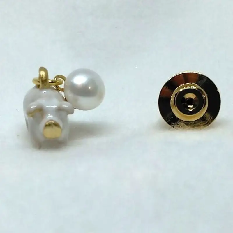 【ぶたに真珠】 真珠 約7.0mm ピンブローチ ぶた 白 ホワイト 淡水本真珠 ボタン形 パール 7ミリ パールアクセサリー アクセサリー ブローチ ファッション カジュアル メンズ レディース オシャレ 豚 モチーフ ユーモア ユニーク ことわざ プレゼント お取り寄せ 伊勢志摩 ツジモト真珠 三重 伊勢 （2238）