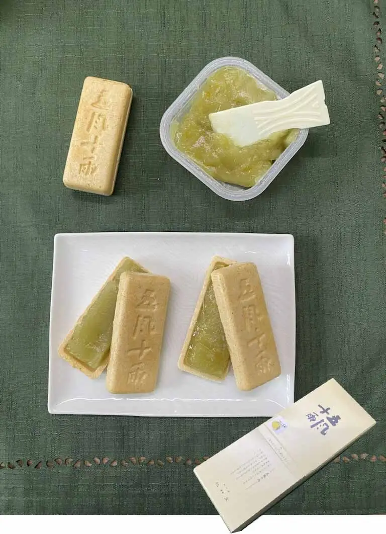 A390　風土菓　手作りもなかと五智果