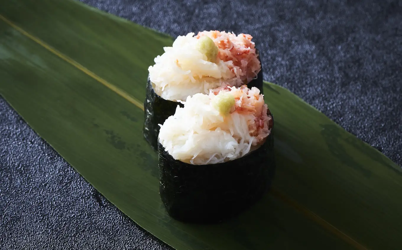 ズワイガニフレーク 紅白 250g×1パック 【お手軽】 料理 寿司 冷凍 ｽﾞﾜｲｶﾞﾆｽﾞﾜｲｶﾞﾆｽﾞﾜｲｶﾞﾆ