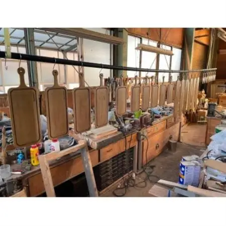 木型職人が生み出す、唯一無二の手造りカッティングボード　280mm×140mmサイズ【1759422】