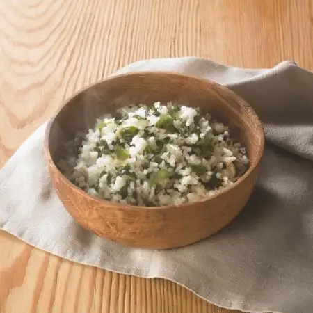 長期保存食「IZAMESHI(イザメシ)」わかめご飯 48個セット(1ケース)5年保存 アルファ化米【1740974】