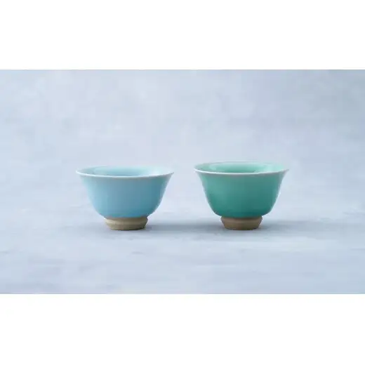 有田焼 青磁 翡翠・天青ぐい呑 2色セット 【茂正工房 梶原大敬】うつわ 器 和食器 磁器 陶器 ぐい呑み 青磁 作家もの 手作り ギフト ak060