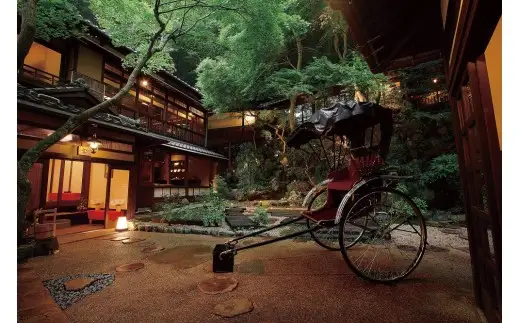 【23-19】明治の森 箕面　音羽山荘ディナー ペアチケット（懐石コース）