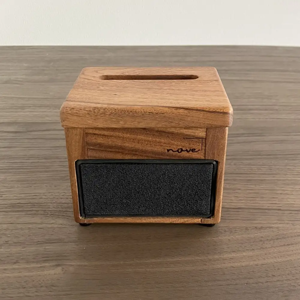 【ａｍｐ：ギターアンプをモチーフにしたスマホスピーカー】スマホスピーカー スマホスタンド 電源不要 ギターアンプ 充電 蓄音機 nove