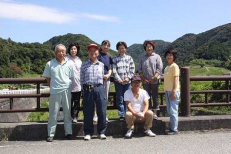［大粒！希少！毎年大人気！／期間・数量限定！］淡路島で栽培した生食用「ブルーベリー」500ｇ×２パック