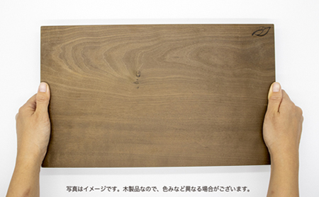 銘木屋のまな板　朴　（ひなもり銘木） まな板