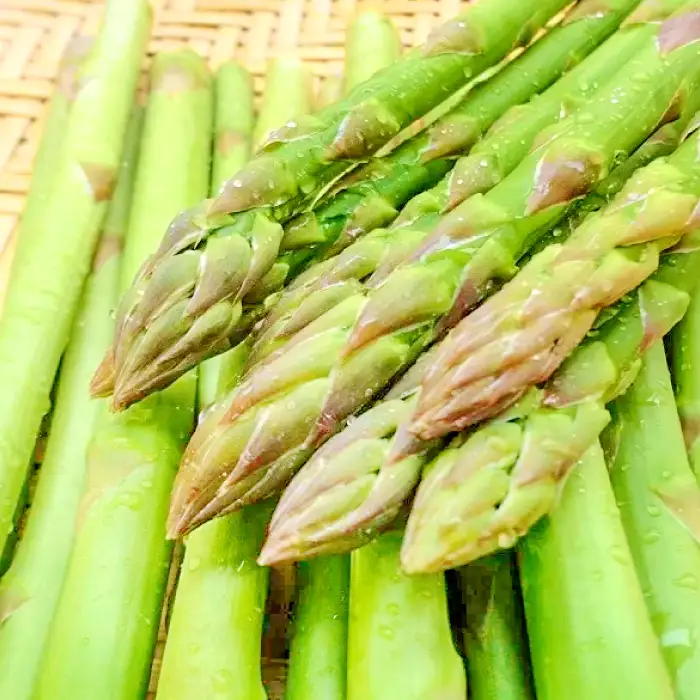 アスパラガス（約１ｋｇ）【季節限定 アスパラガス アスパラ 約1kg 20～40本 美味しまね認証 安心 安全 甘い とろける 初夏 野菜 初夏 塩ゆで 肉巻き おかず 期間限定 5月～9月上旬発送】