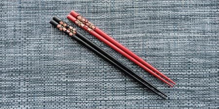  村上木彫堆朱　桜色分　夫婦箸　C4033