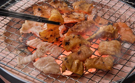 北海道産豚ホルモン3種食べ比べセット約1.8kg ＜(株)ヤマイチ佐々木精肉畜産＞ 森町 豚肉 ホルモン 焼肉 塩ホルモン 味噌ホルモン 旨辛ホルモン 味付け 北海道産 セット ふるさと納税 北海道 mr1-0044