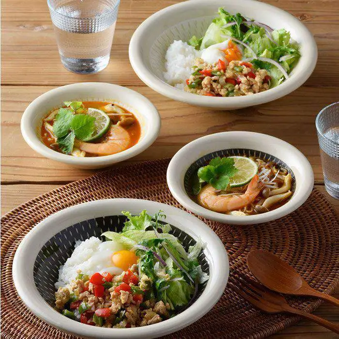 【波佐見焼】アイボリー飛び鉋（かんな）ほっこりボウル白・黒ペアセット 小鉢 ボウル 食器 食器 皿 【利左エ門窯】 [QB10]  波佐見焼