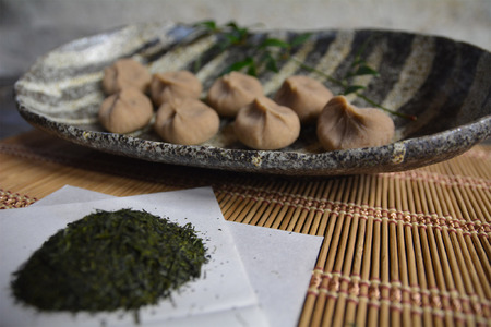 熟成栗で作った自家製「栗きんとん」８個＆古河のさしま茶「太郎兵衛」120ｇ×１袋 _BF07