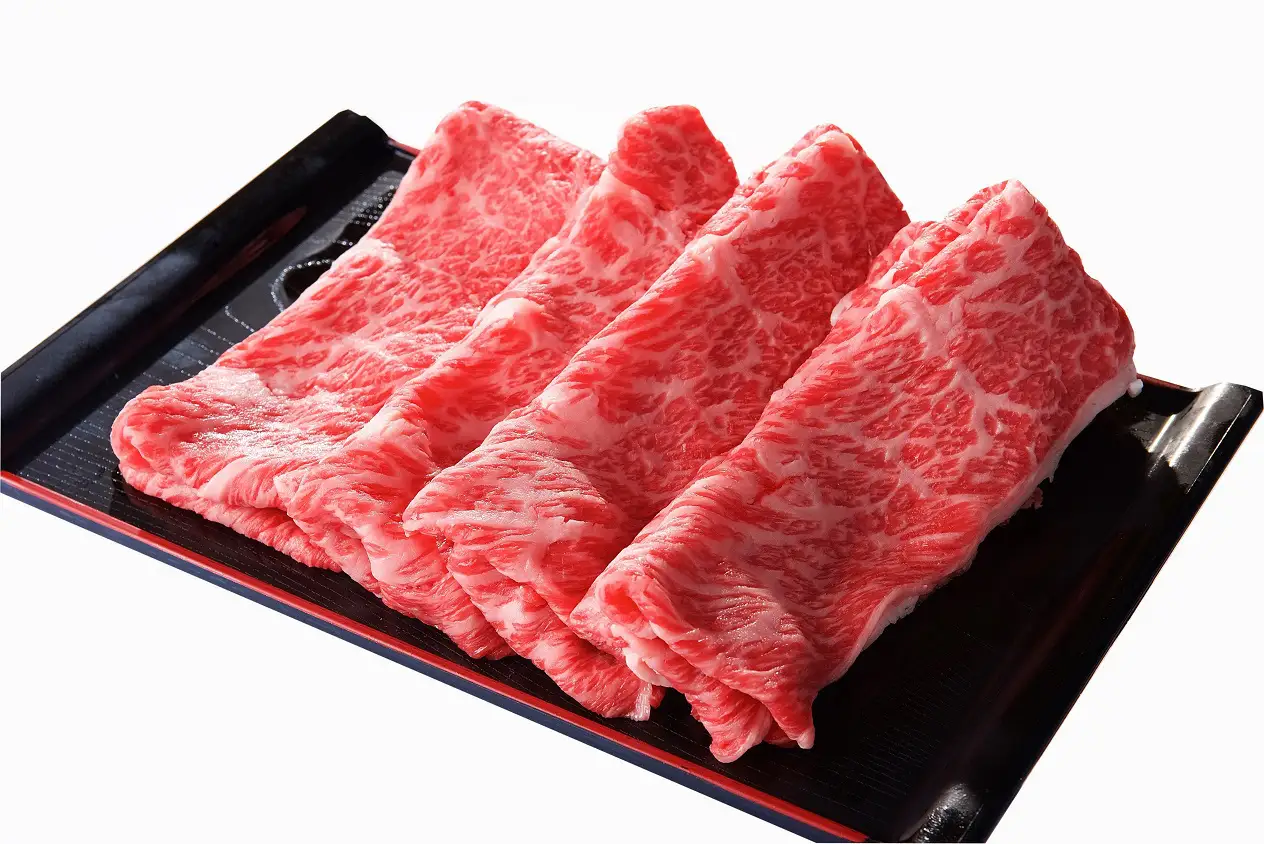 山形牛 肩ロース すき焼き用 900g 山形牛